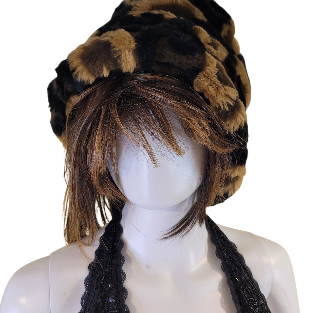 NWT Kenneth Cole furry winter bucket hat - OS.      S66